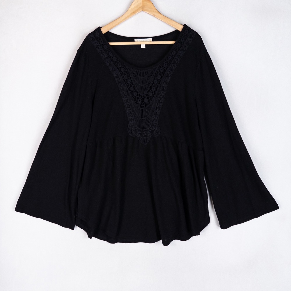 Weekend Suzanne Betro Womens Blouse 2X Black Crochet Lace Bell Sleeve Boho Goth